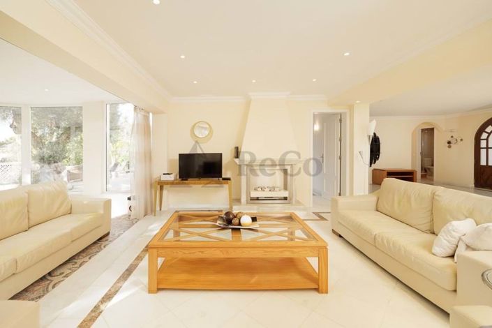 Image No.9-4 Bed Villa for sale