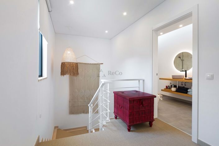 Image No.28-3 Bed Villa for sale