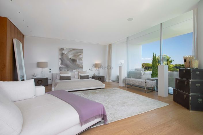 Image No.19-8 Bed Villa for sale