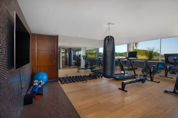 Image No.32-8 Bed Villa for sale