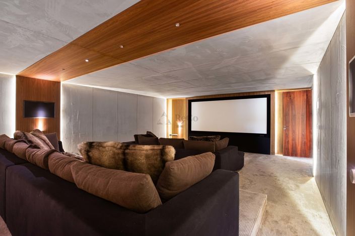 Image No.4-8 Bed Villa for sale