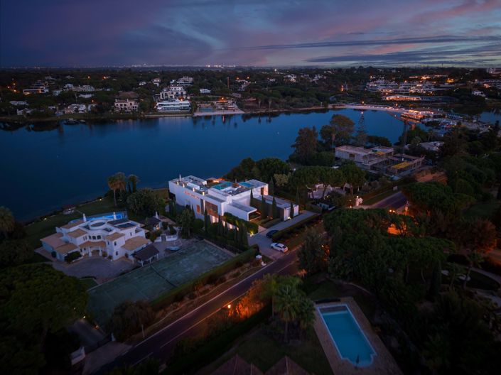 Image No.44-8 Bed Villa for sale