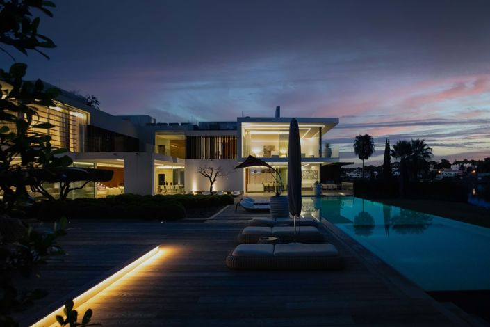 Image No.48-8 Bed Villa for sale