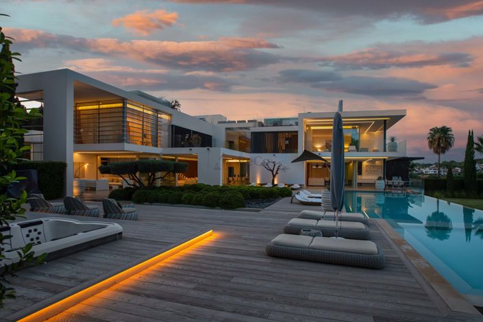 Image No.49-8 Bed Villa for sale