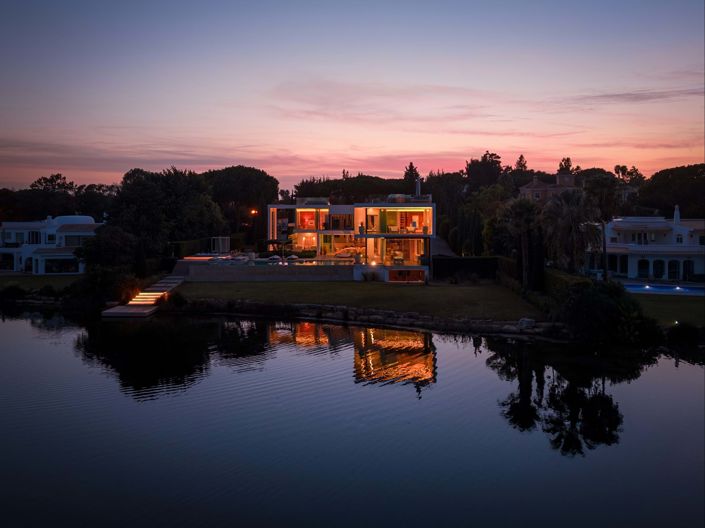 Image No.6-8 Bed Villa for sale