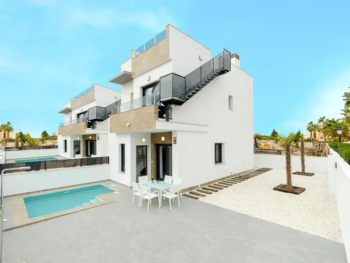 Image No.1-3 Bed Villa for sale