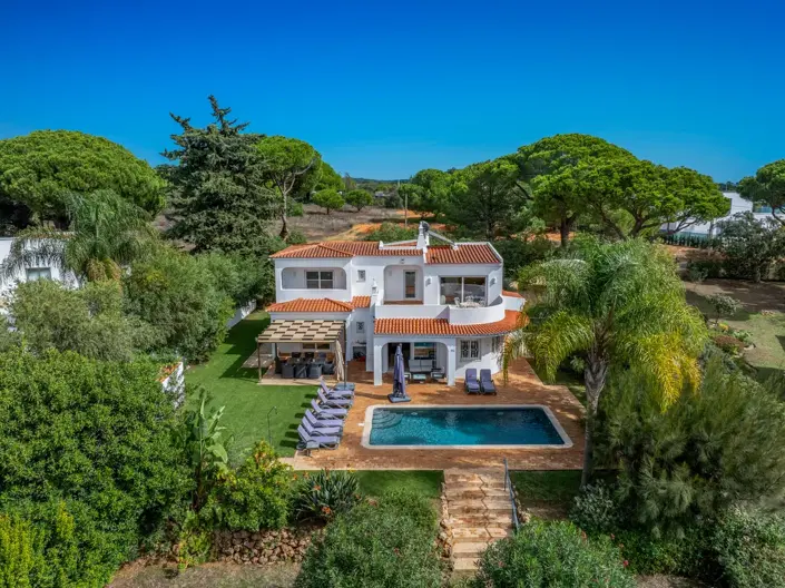 Image No.1-4 Bed Villa for sale