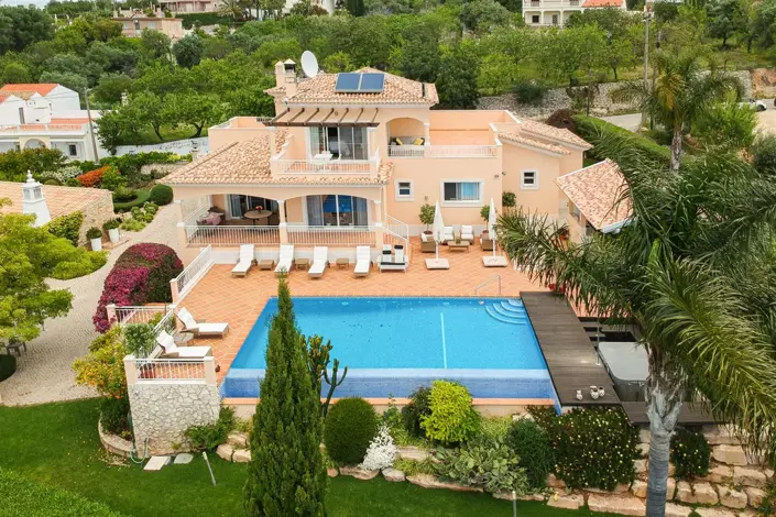 Image No.1-Villa de 5 chambres à vendre à Loule