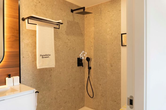 Image No.14-2 Bed Property for sale