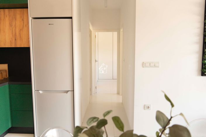 Image No.17-2 Bed Property for sale