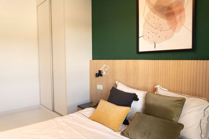 Image No.20-2 Bed Property for sale