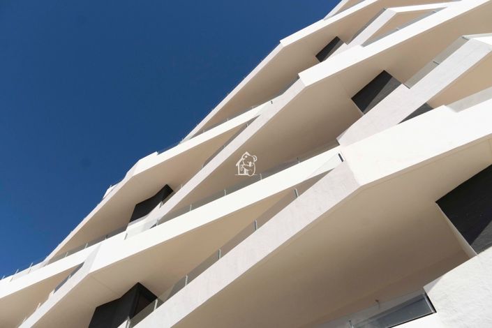 Image No.47-2 Bed Property for sale