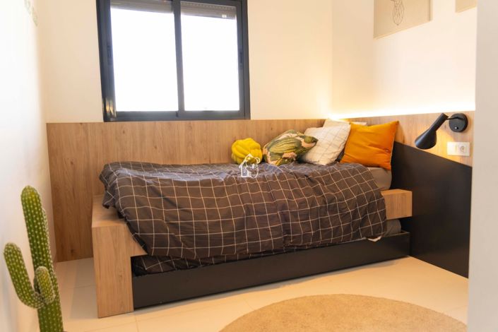 Image No.9-2 Bed Property for sale