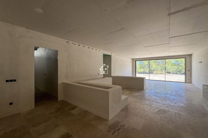 Image No.43-5 Bed Villa for sale