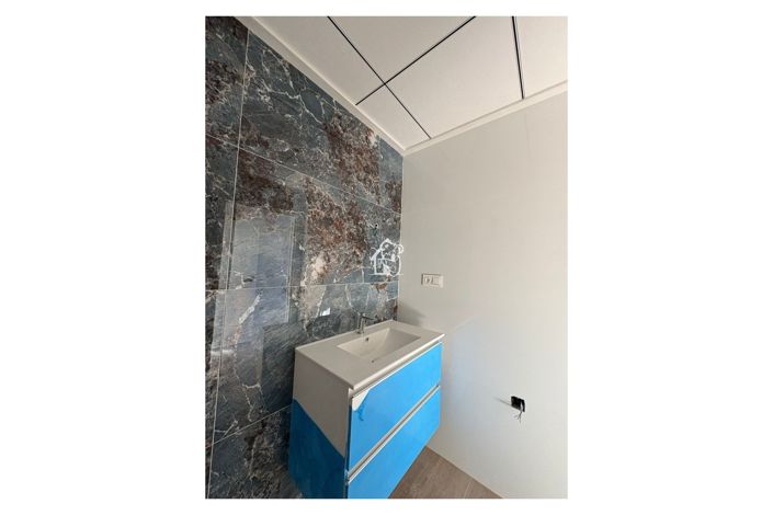 Image No.20-3 Bed Townhouse for sale