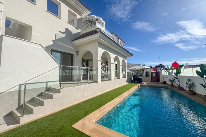 Image No.2-3 Bed Townhouse for sale