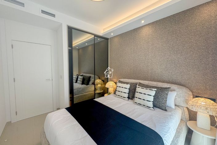 Image No.9-3 Bed Townhouse for sale