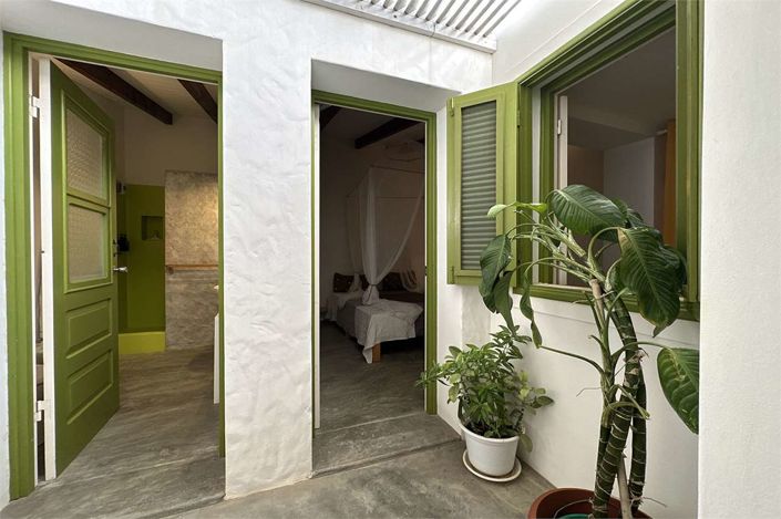 Image No.8-3 Bed Property for sale