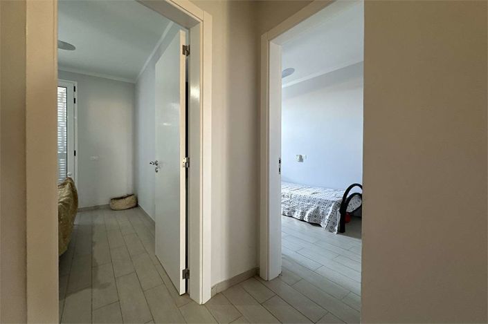 Image No.13-2 Bed Property for sale