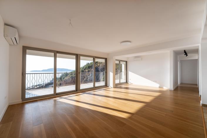 Image No.1-Appartement de 3 chambres à vendre à Budva