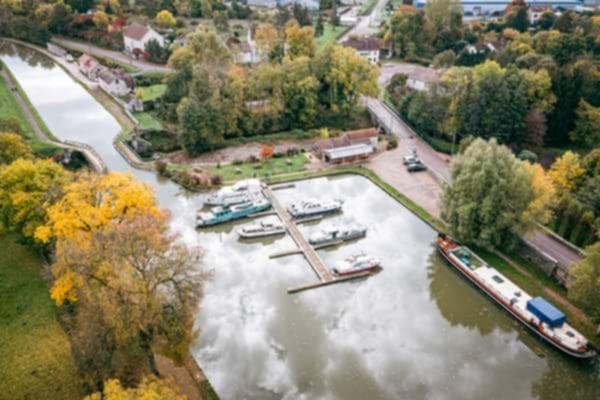 Image No.2-8 Bed Commercial for sale