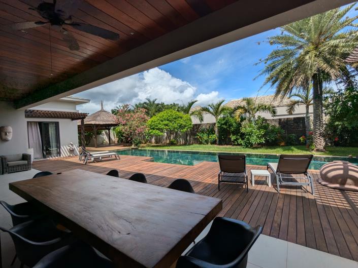 Image No.2-5 Bed Villa for sale