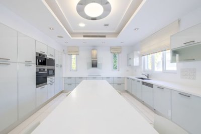 ca96da07-2373-42e2-a2b4-52dc16ceb4c7