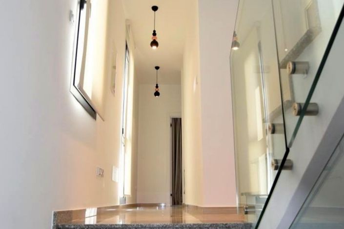 Image No.10-3 Bed House for sale