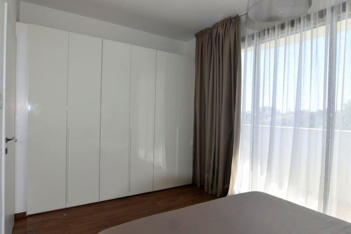 Image No.11-3 Bed House for sale