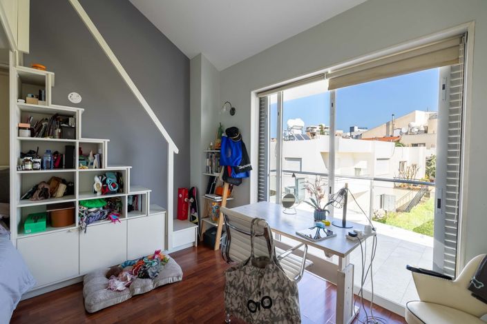 Image No.20-6 Bed House for sale