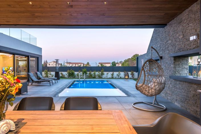 Image No.18-3 Bed Villa for sale