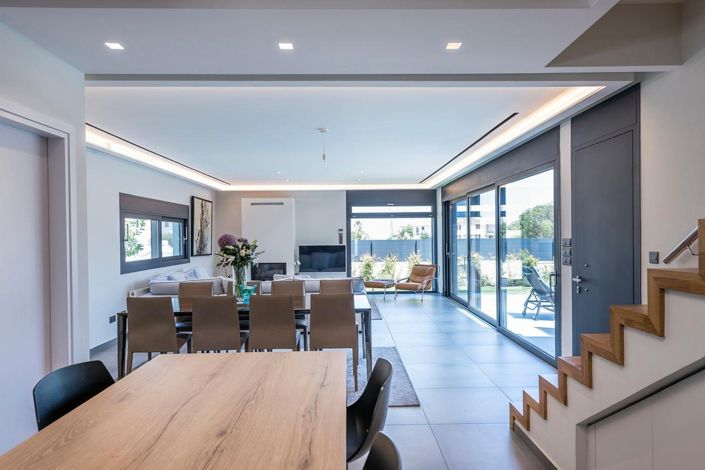 Image No.9-3 Bed Villa for sale