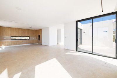 ea6333e4-a5c6-4706-955c-56a6690f498c