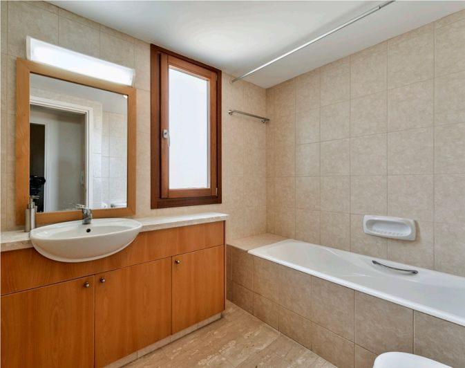 Image No.12-3 Bed House for sale