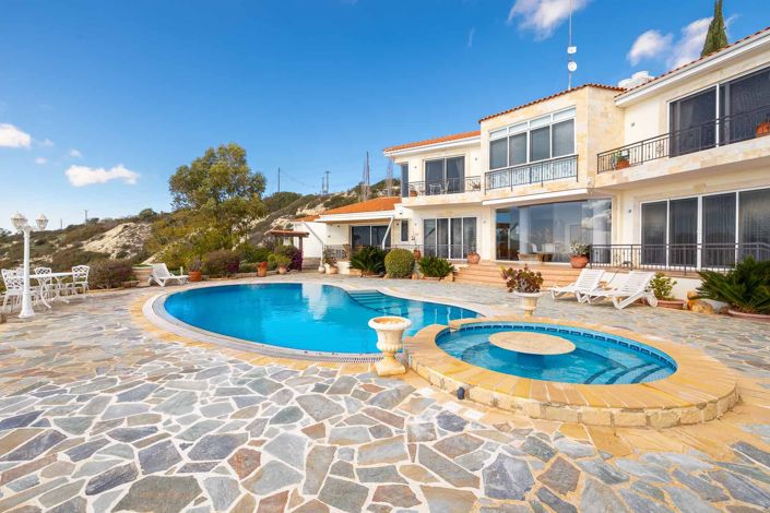 Image No.8-4 Bed House for sale