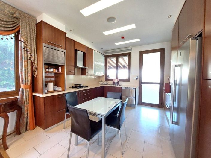 Image No.5-Maison de 4 chambres à vendre à Palodeia