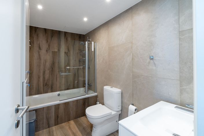 Image No.28-3 Bed Apartment for sale