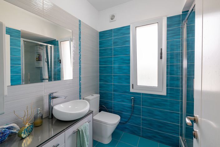 Image No.11-5 Bed House for sale