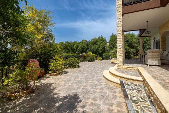 Image No.24-5 Bed House for sale