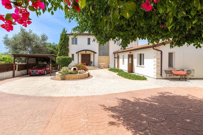 Image No.26-5 Bed House for sale