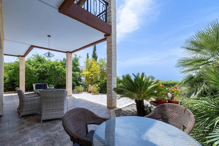 Image No.6-5 Bed House for sale