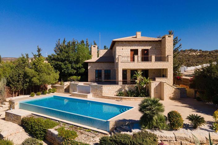 Image No.1-5 Bed House for sale