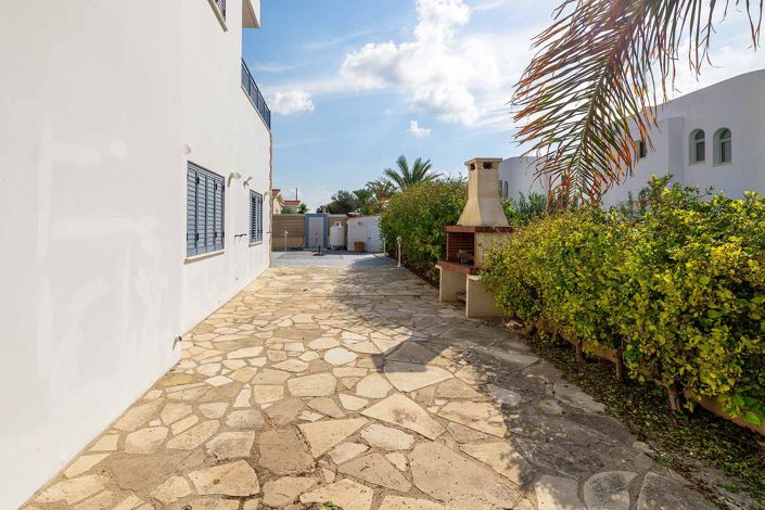 Image No.25-Maison de 4 chambres à vendre à Chlorakas