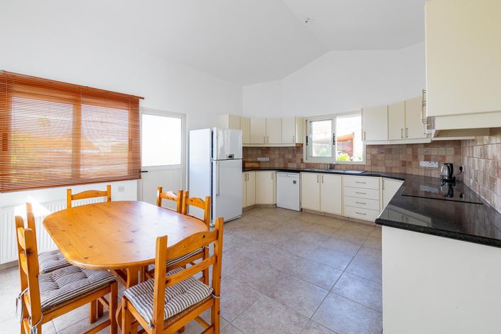 Image No.5-Maison de 4 chambres à vendre à Chlorakas