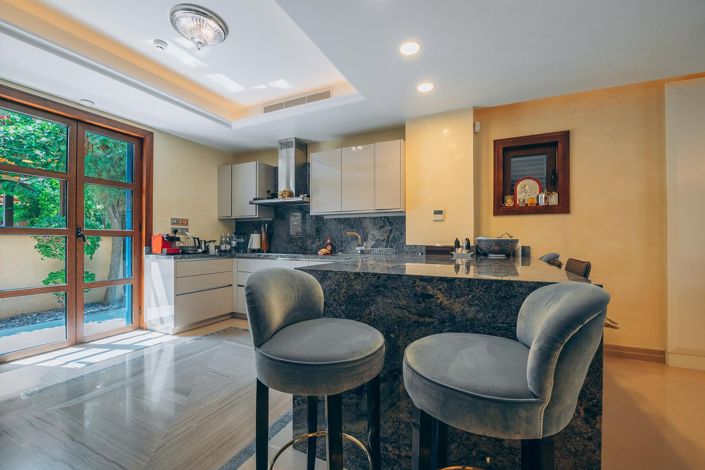 Image No.10-Villa de 6 chambres à vendre à Pyrgos