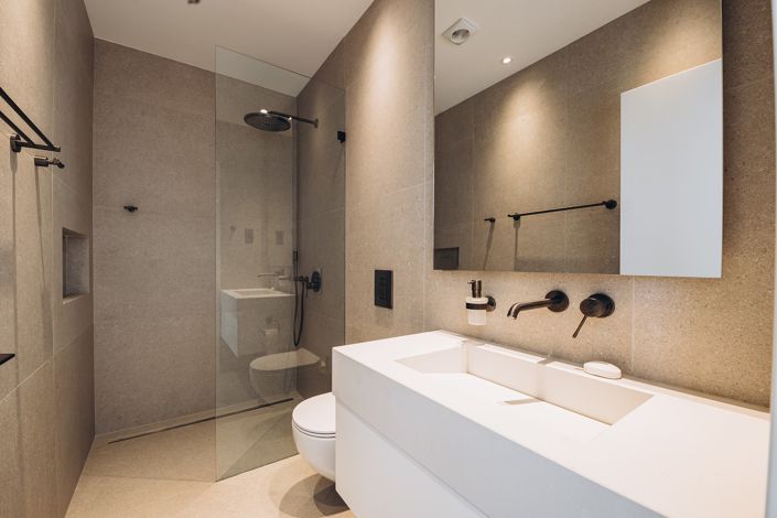 Image No.20-6 Bed Villa for sale