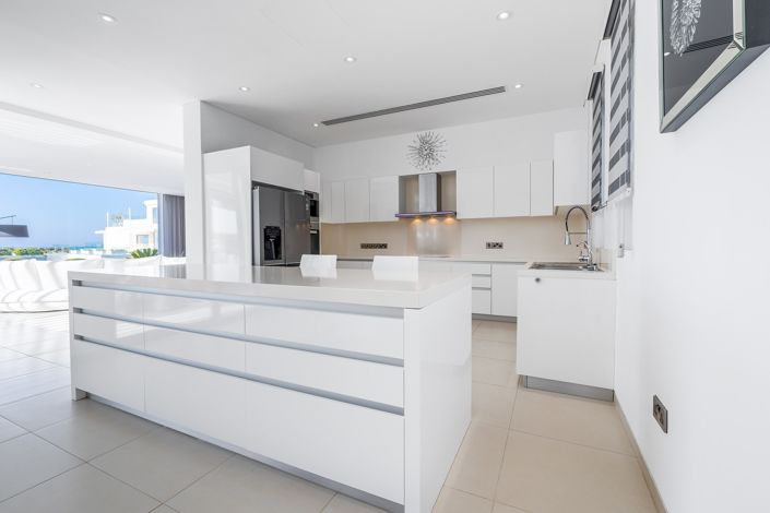 Image No.13-4 Bed Villa for sale