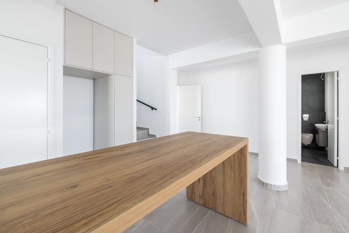 Image No.6-3 Bed House for sale