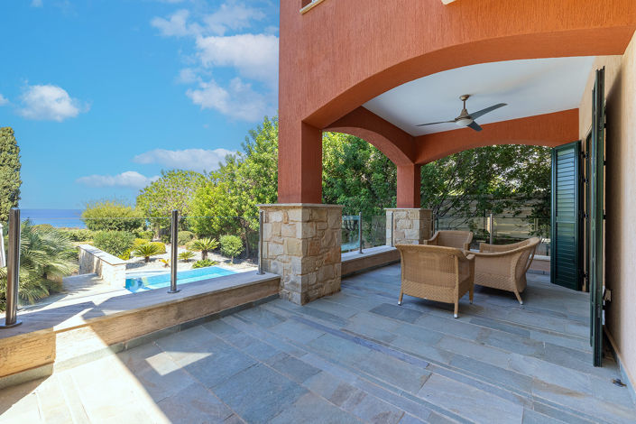 Image No.1-5 Bed House for sale