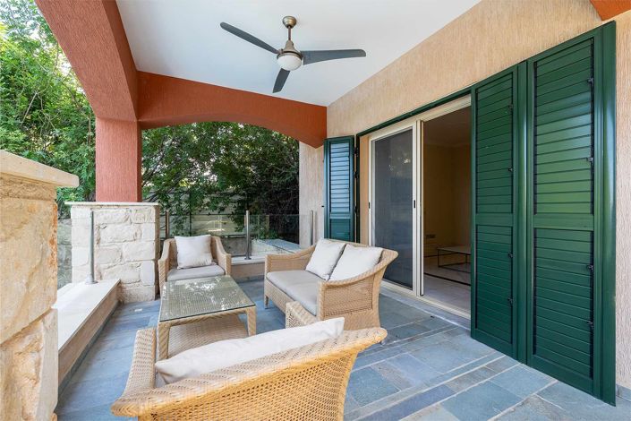 Image No.21-5 Bed House for sale